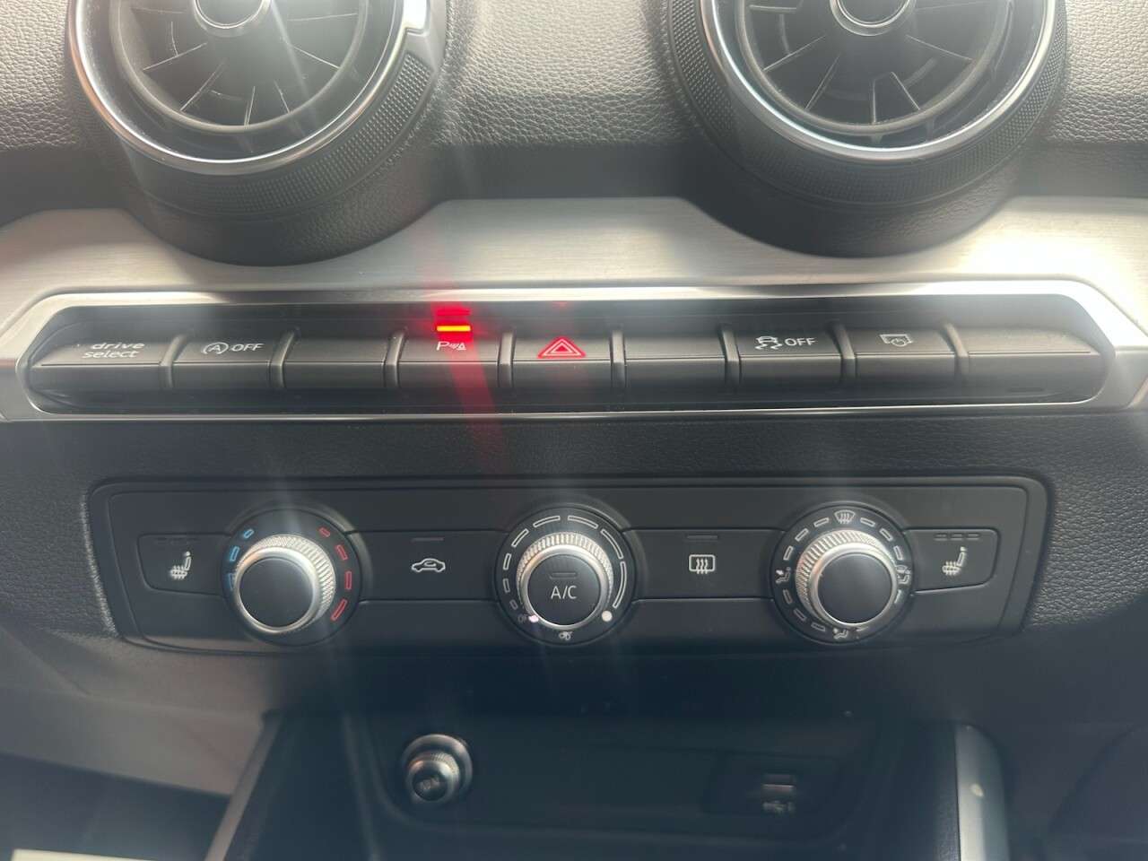 2020 AUDI Q2 2020 AUDI Q2