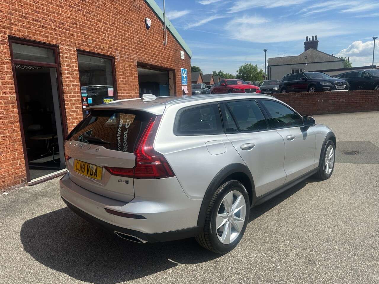 2019 VOLVO V60 CROSS COUNTRY 2019 VOLVO V60 CROSS COUNTRY