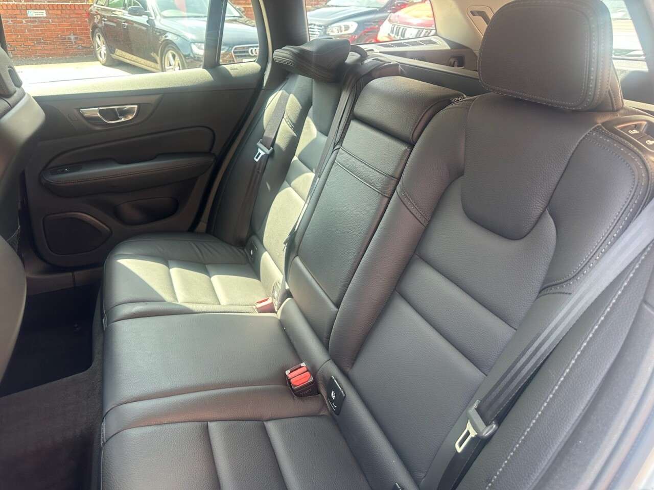 2019 VOLVO V60 CROSS COUNTRY 2019 VOLVO V60 CROSS COUNTRY