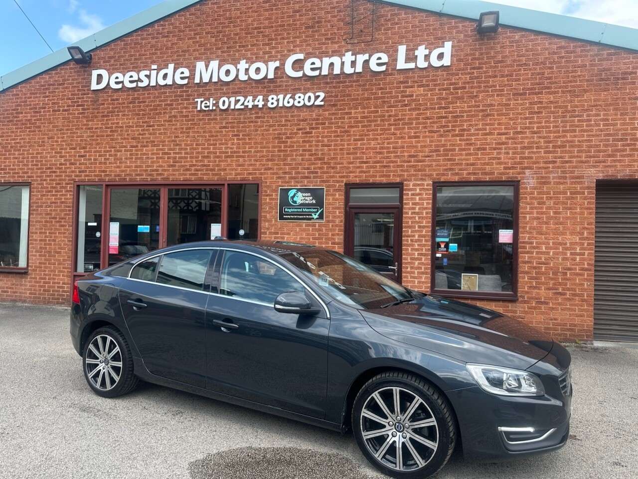 2017 VOLVO S60 2017 VOLVO S60