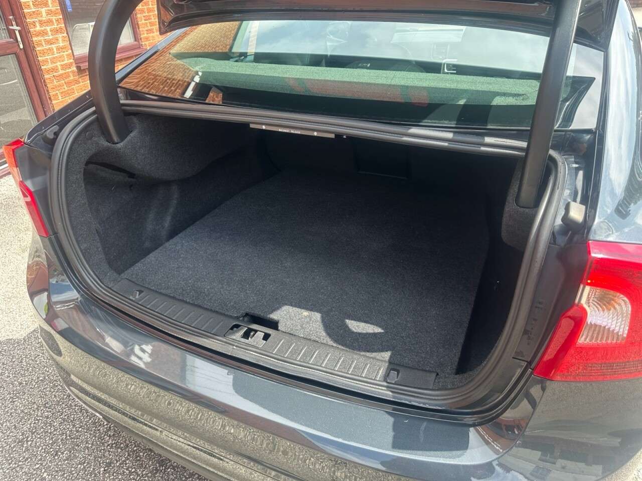 2017 VOLVO S60 2017 VOLVO S60