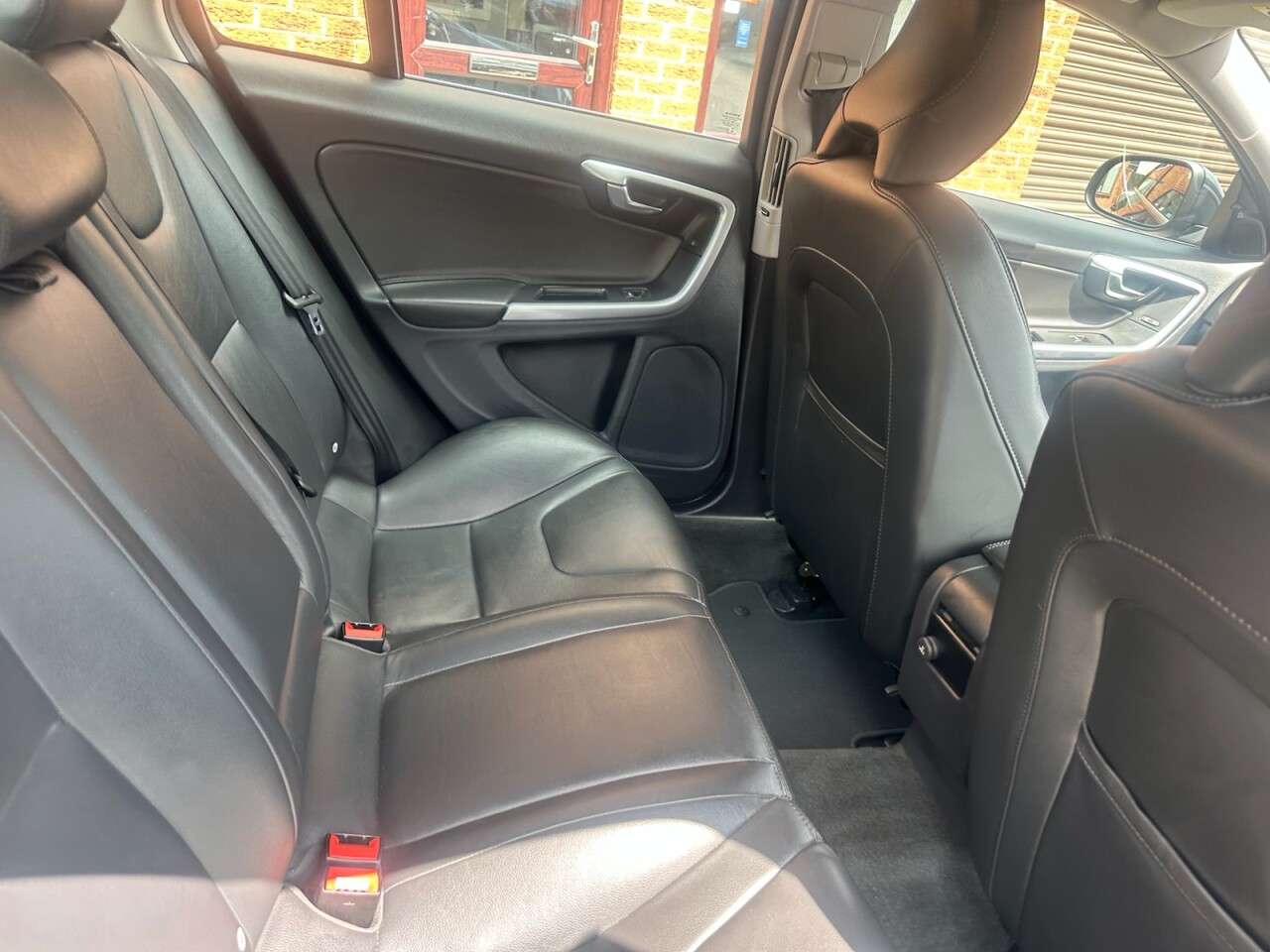 2017 VOLVO S60 2017 VOLVO S60