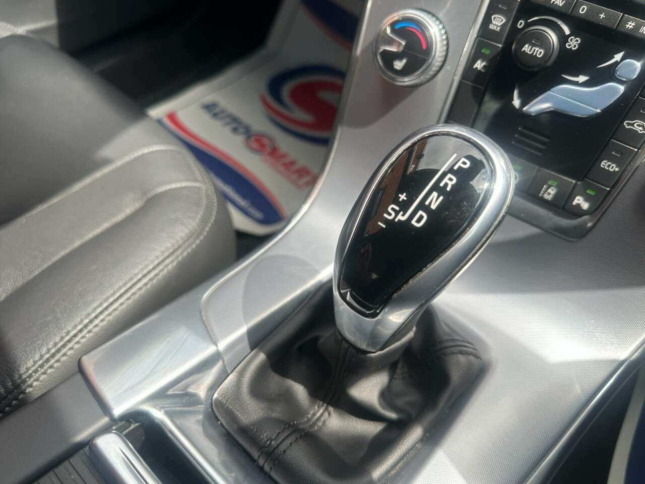 2017 VOLVO S60 2017 VOLVO S60