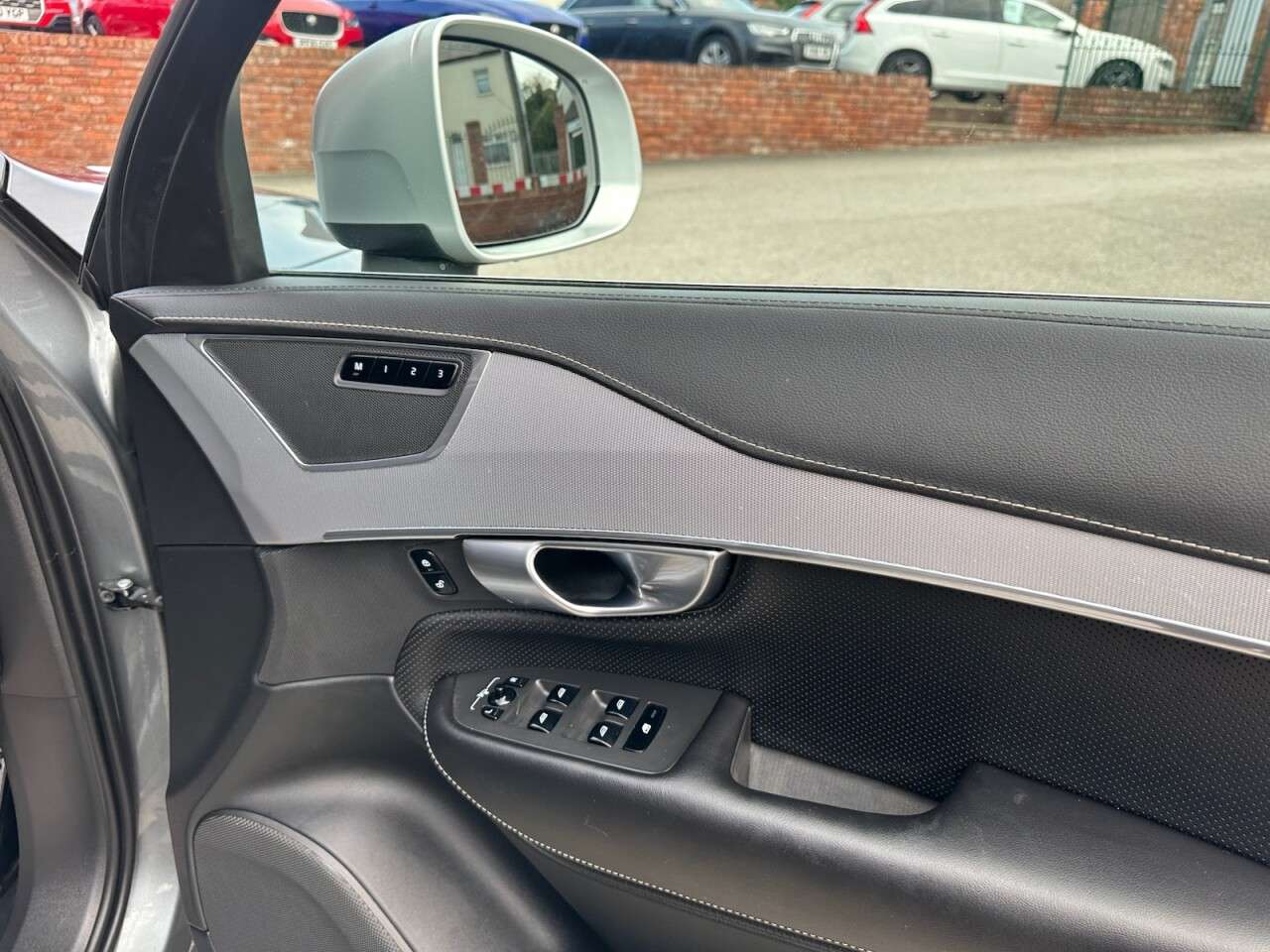 2019 VOLVO XC90 2019 VOLVO XC90