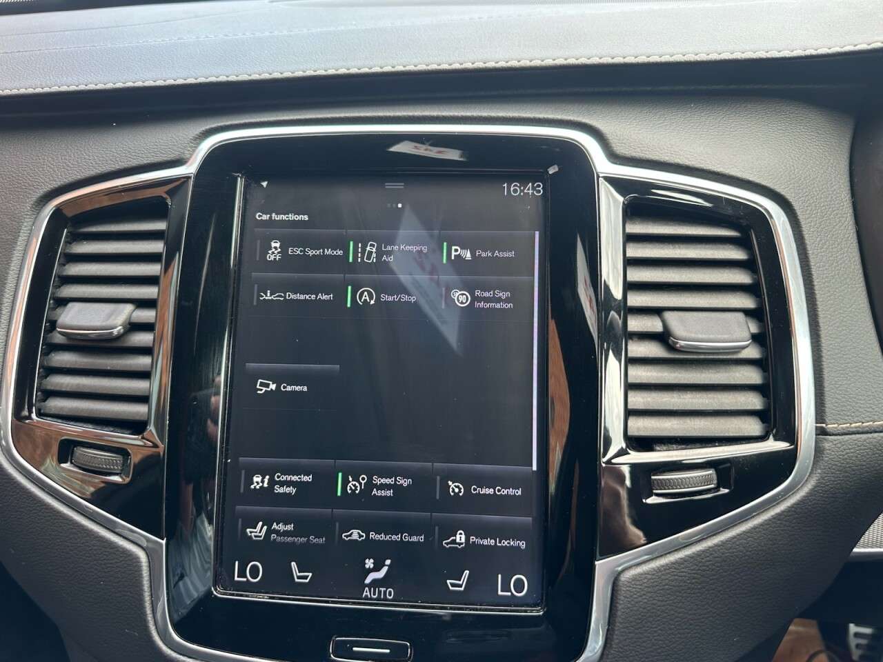 2019 VOLVO XC90 2019 VOLVO XC90