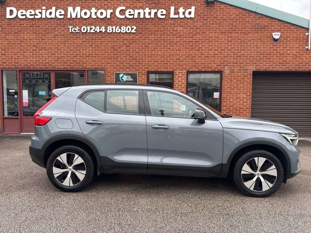 2022 VOLVO XC40 2022 VOLVO XC40