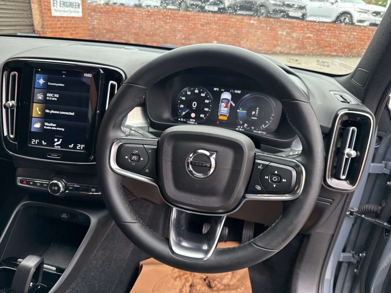 2022 VOLVO XC40 2022 VOLVO XC40