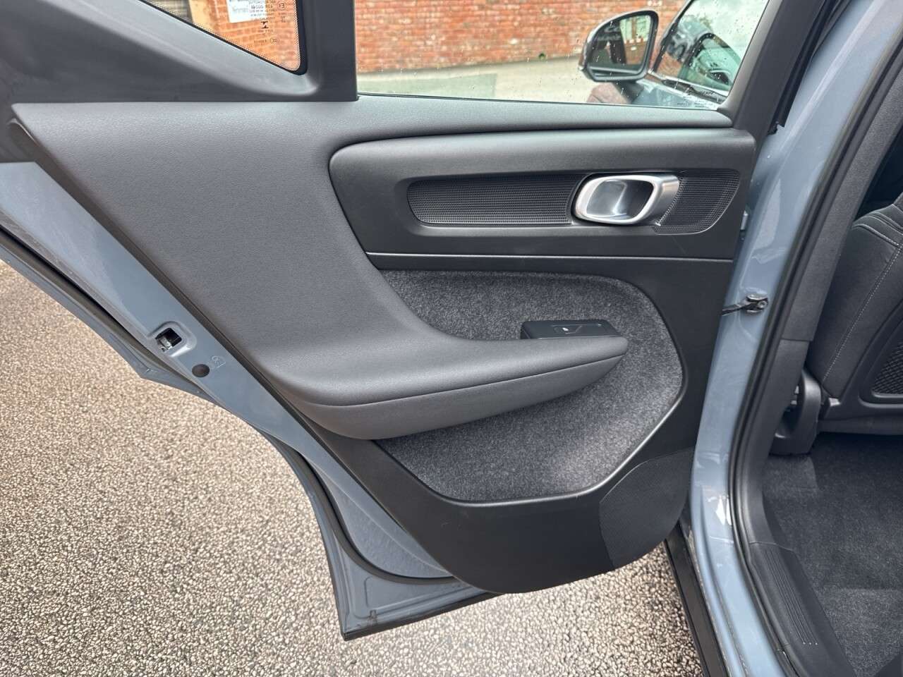 2022 VOLVO XC40 2022 VOLVO XC40