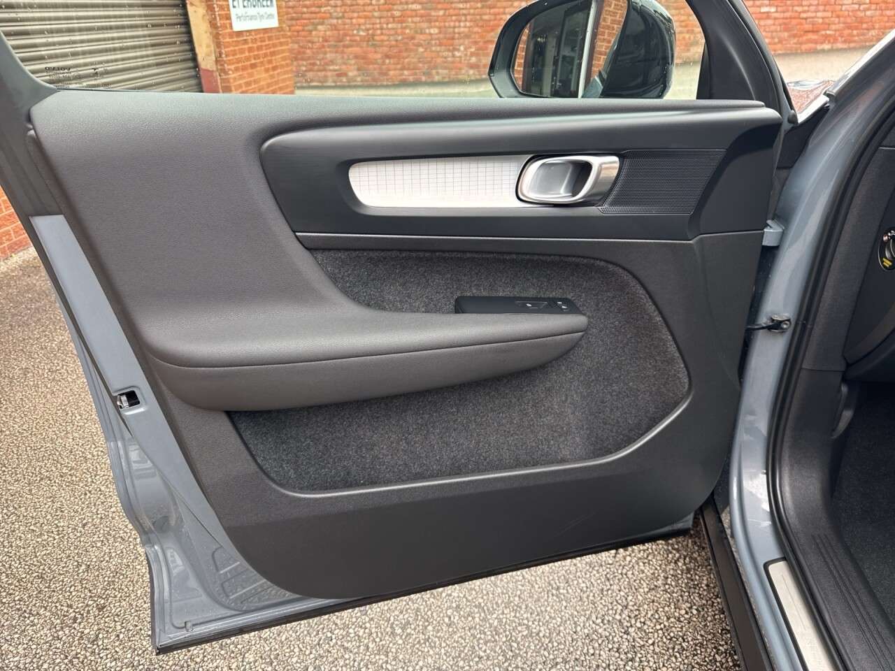 2022 VOLVO XC40 2022 VOLVO XC40