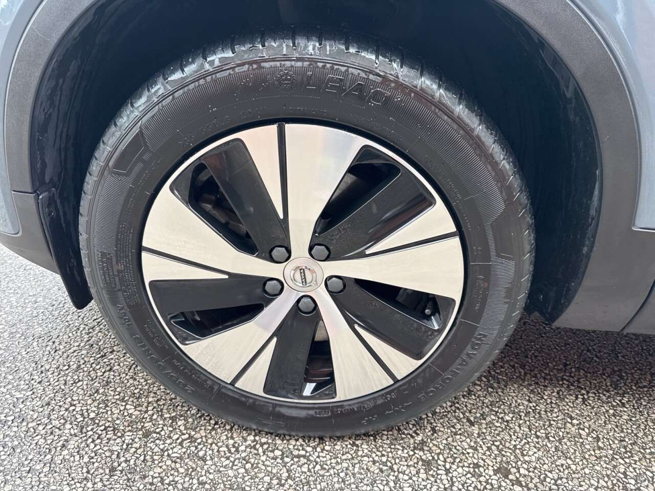 2022 VOLVO XC40 2022 VOLVO XC40