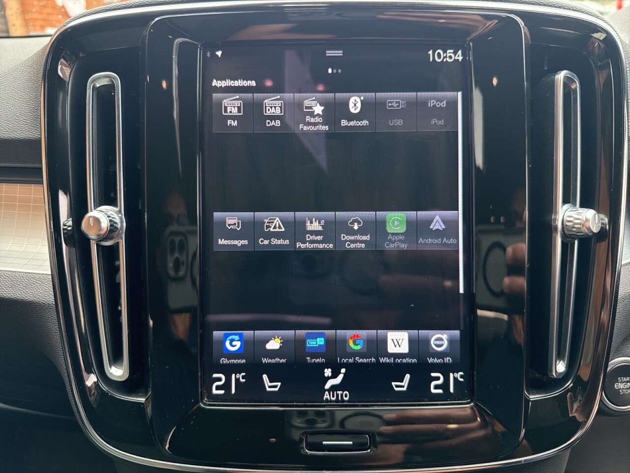 2022 VOLVO XC40 2022 VOLVO XC40