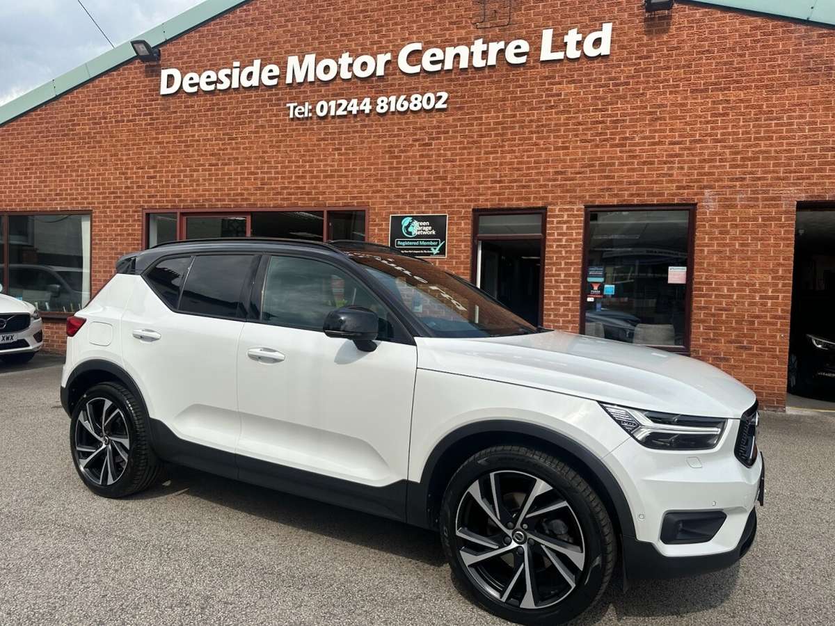 Check out this Volvo Xc40 2017 Diesel Automatic