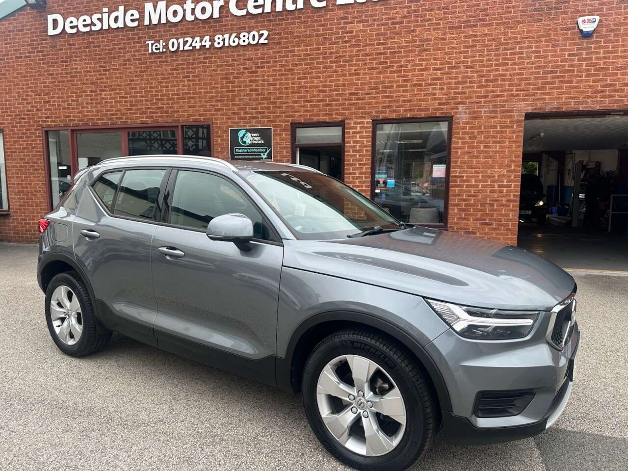 2019 VOLVO XC40 2019 VOLVO XC40