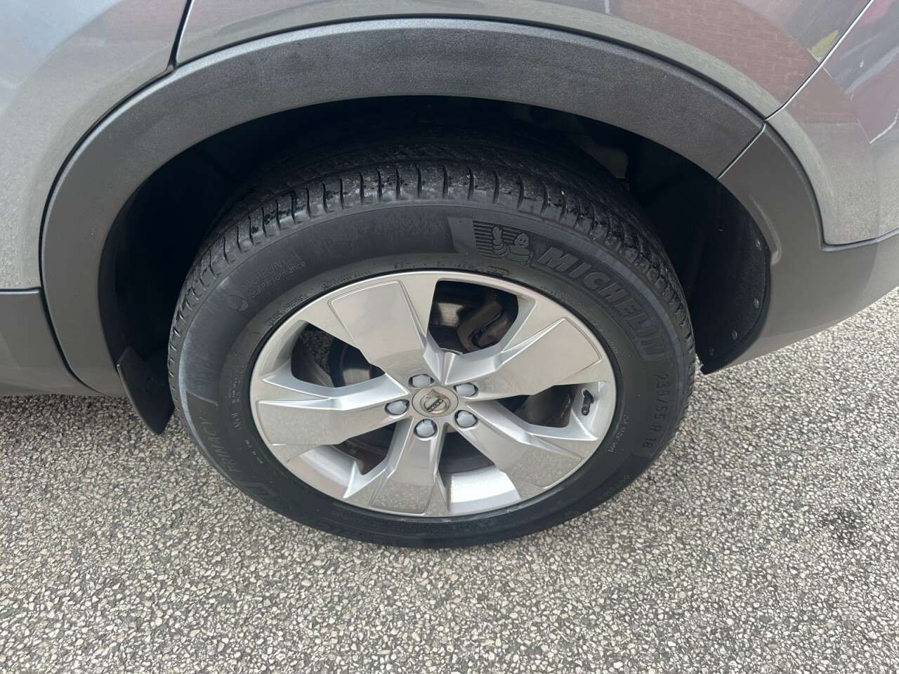 2019 VOLVO XC40 2019 VOLVO XC40