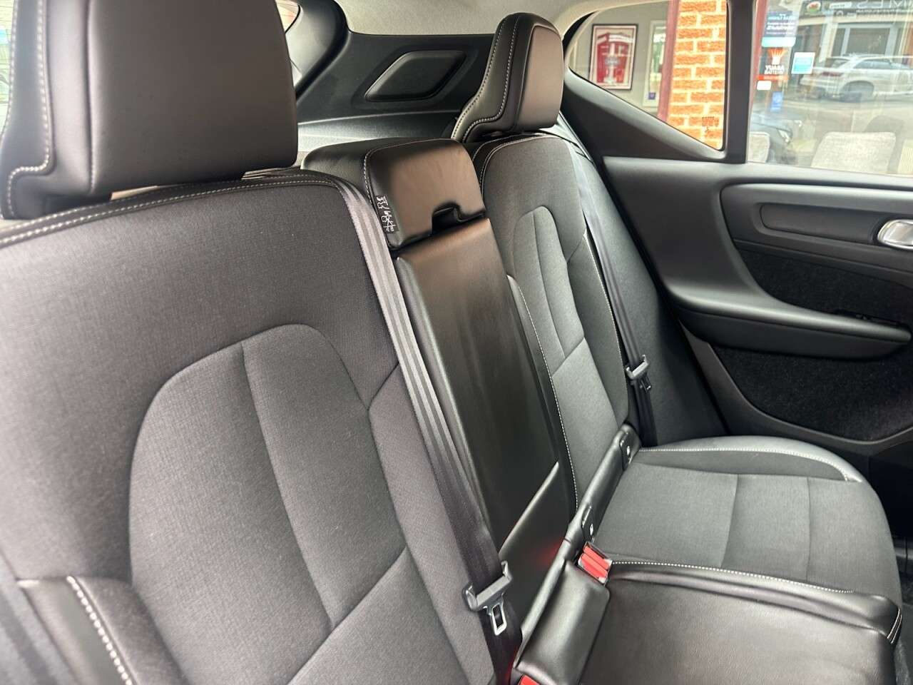 2019 VOLVO XC40 2019 VOLVO XC40