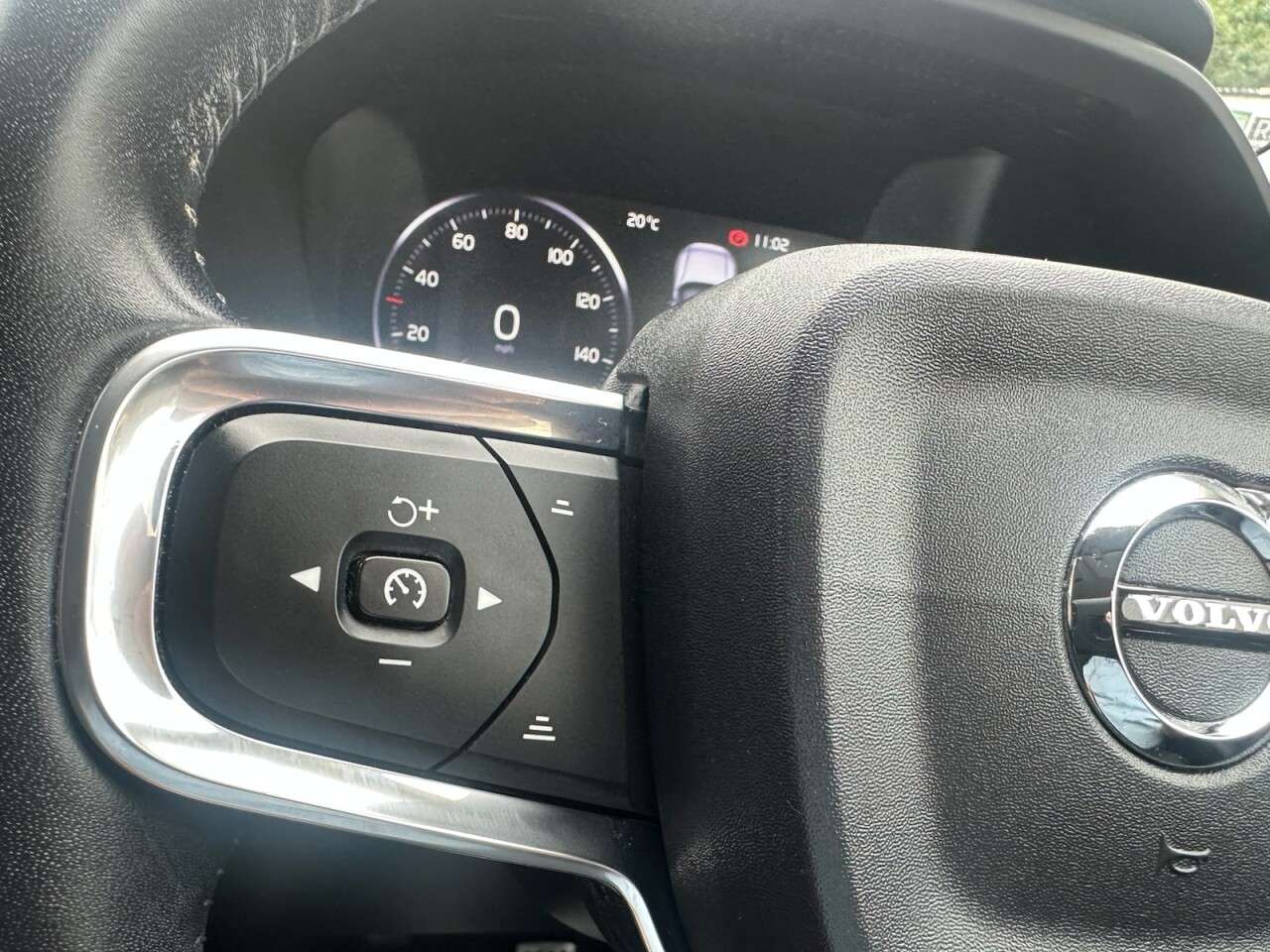 2019 VOLVO XC40 2019 VOLVO XC40