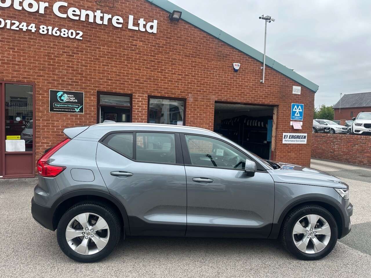 2019 VOLVO XC40 2019 VOLVO XC40