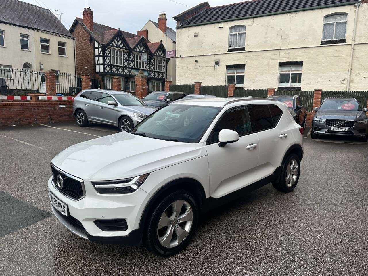 2018 VOLVO XC40 2018 VOLVO XC40