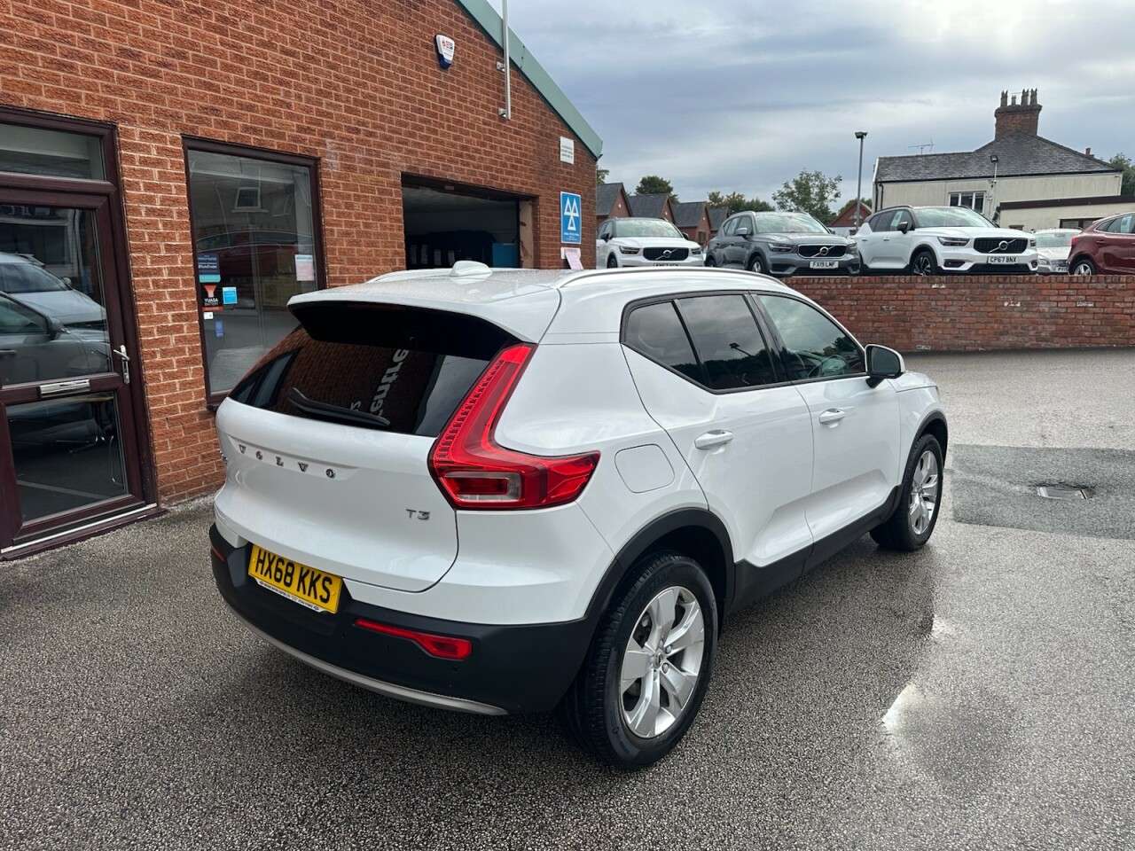 2018 VOLVO XC40 2018 VOLVO XC40