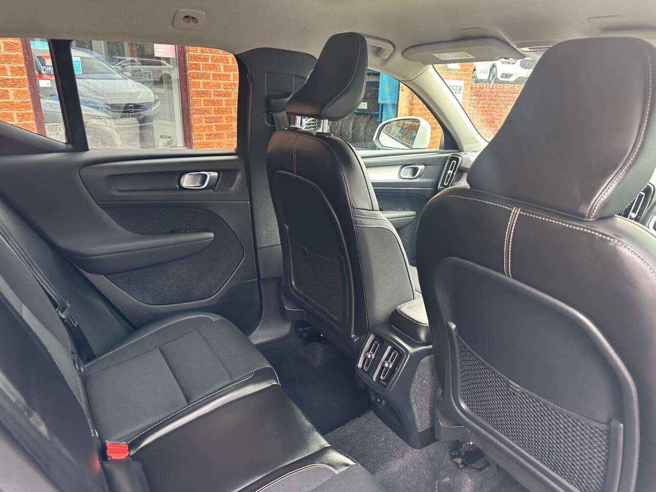 2018 VOLVO XC40 2018 VOLVO XC40