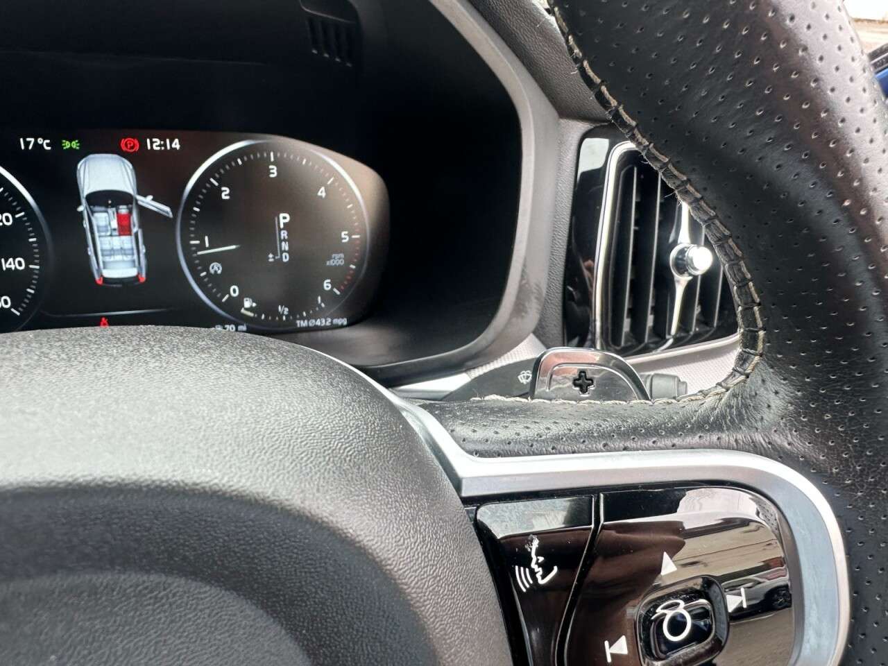 2019 VOLVO XC60 2019 VOLVO XC60