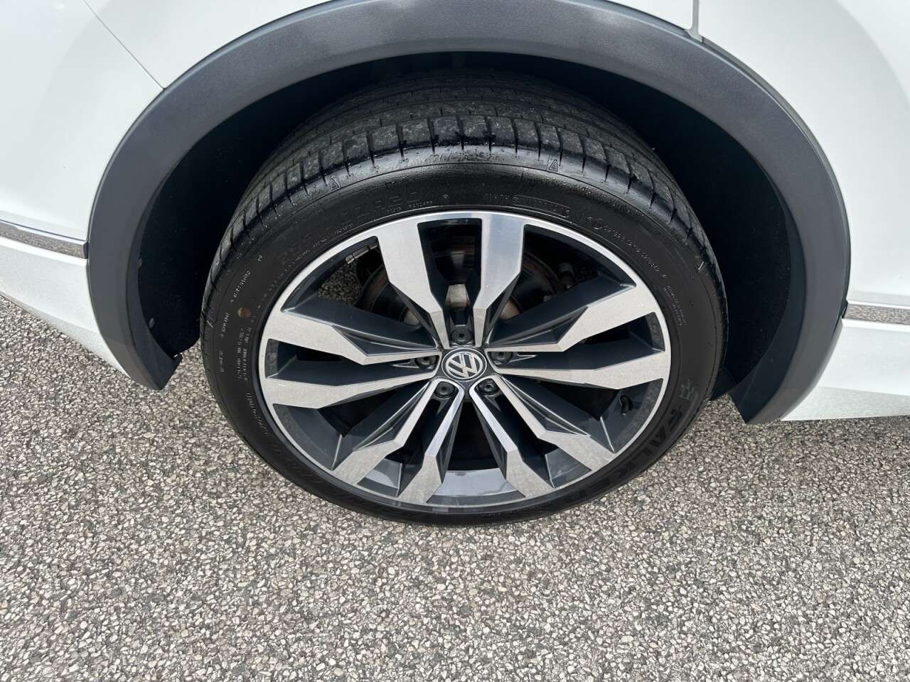 2018 VOLKSWAGEN TIGUAN 2018 VOLKSWAGEN TIGUAN