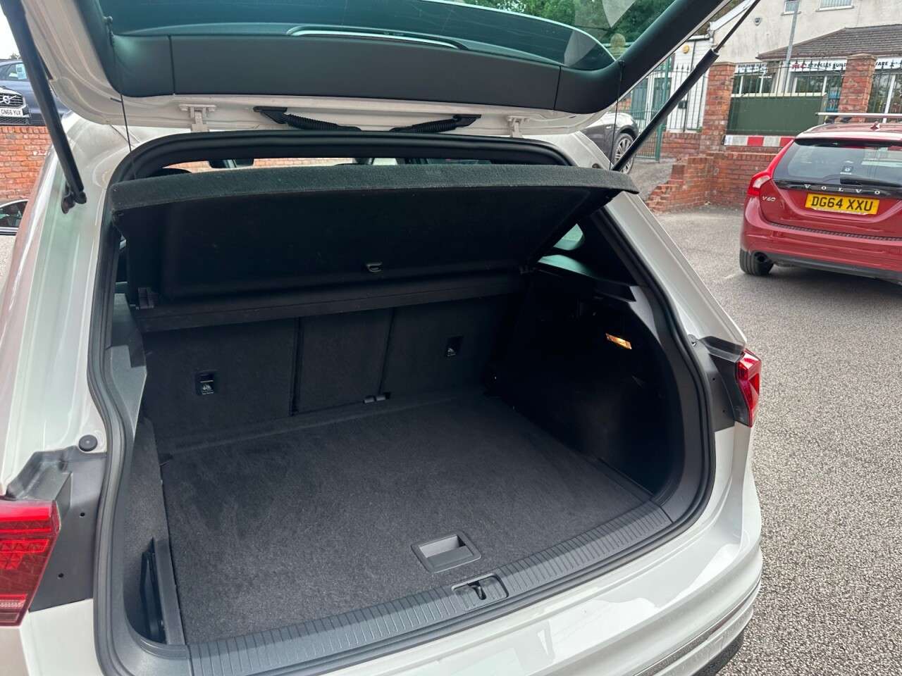 2018 VOLKSWAGEN TIGUAN 2018 VOLKSWAGEN TIGUAN