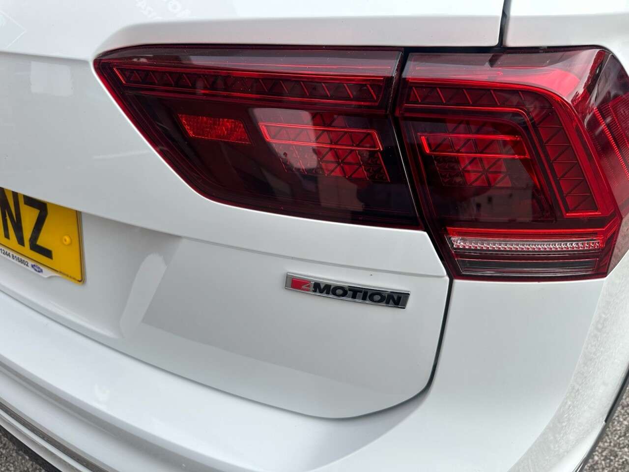 2018 VOLKSWAGEN TIGUAN 2018 VOLKSWAGEN TIGUAN