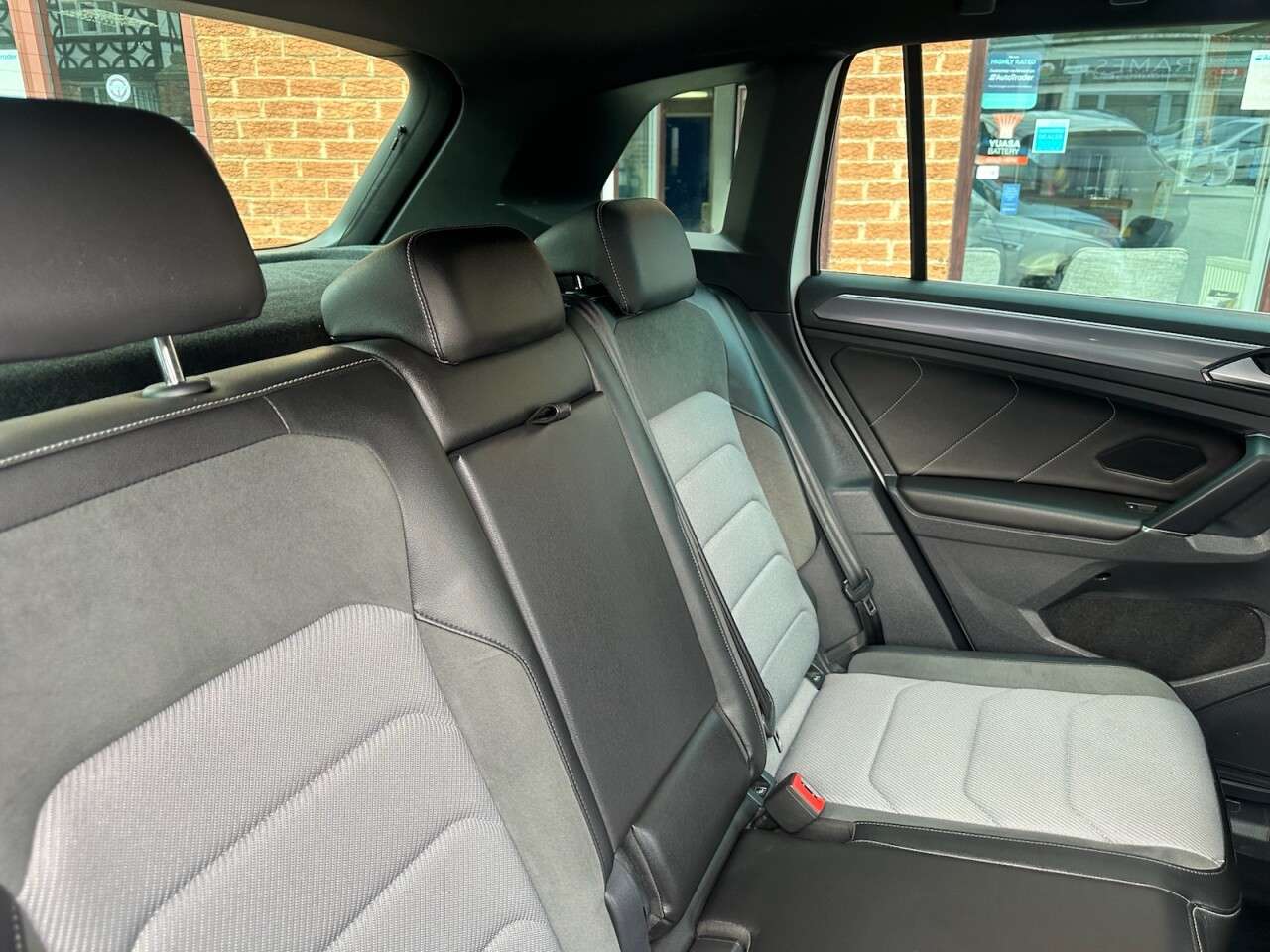 2018 VOLKSWAGEN TIGUAN 2018 VOLKSWAGEN TIGUAN