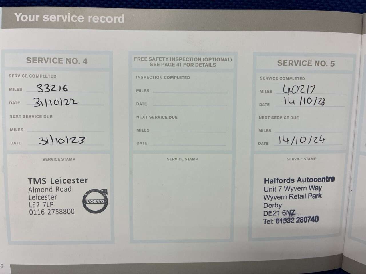 2018 VOLVO V40 2018 VOLVO V40