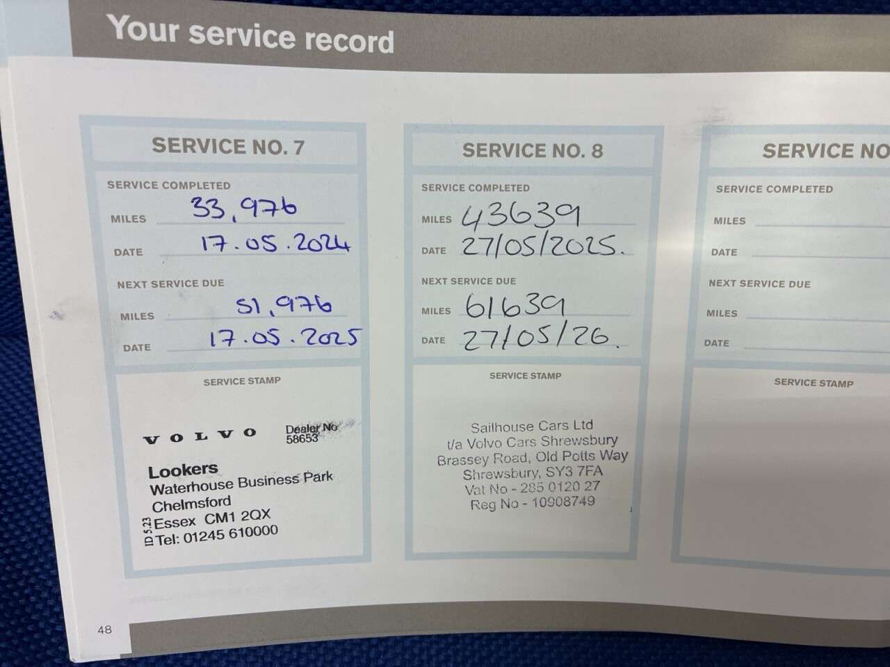 2017 VOLVO V40 2017 VOLVO V40