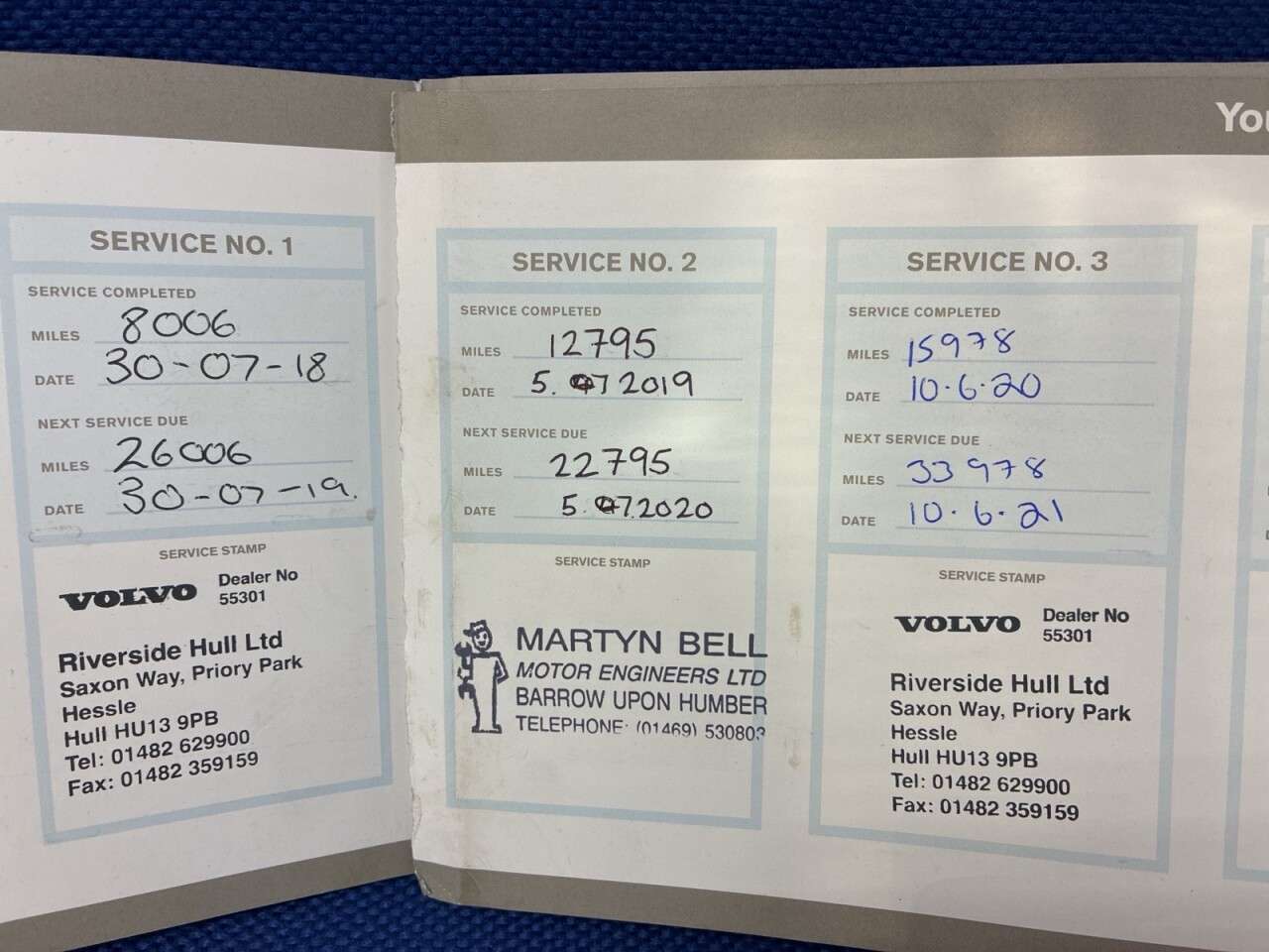 2017 VOLVO V40 2017 VOLVO V40