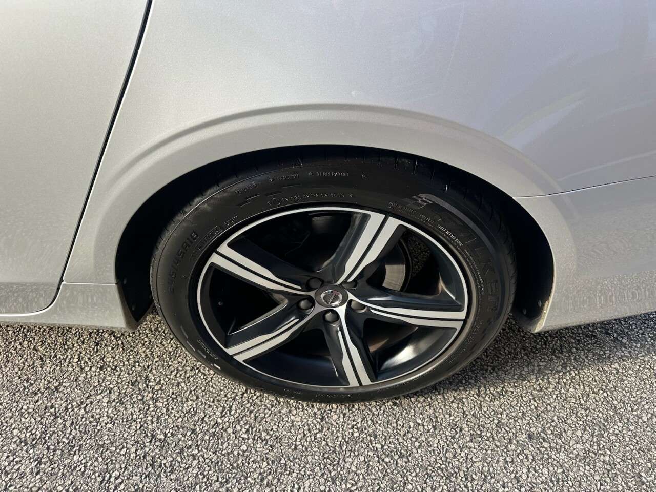 2018 VOLVO S90 2018 VOLVO S90