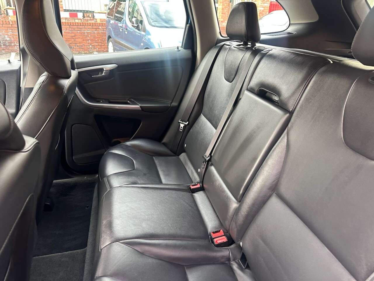 2016 VOLVO XC60 2016 VOLVO XC60