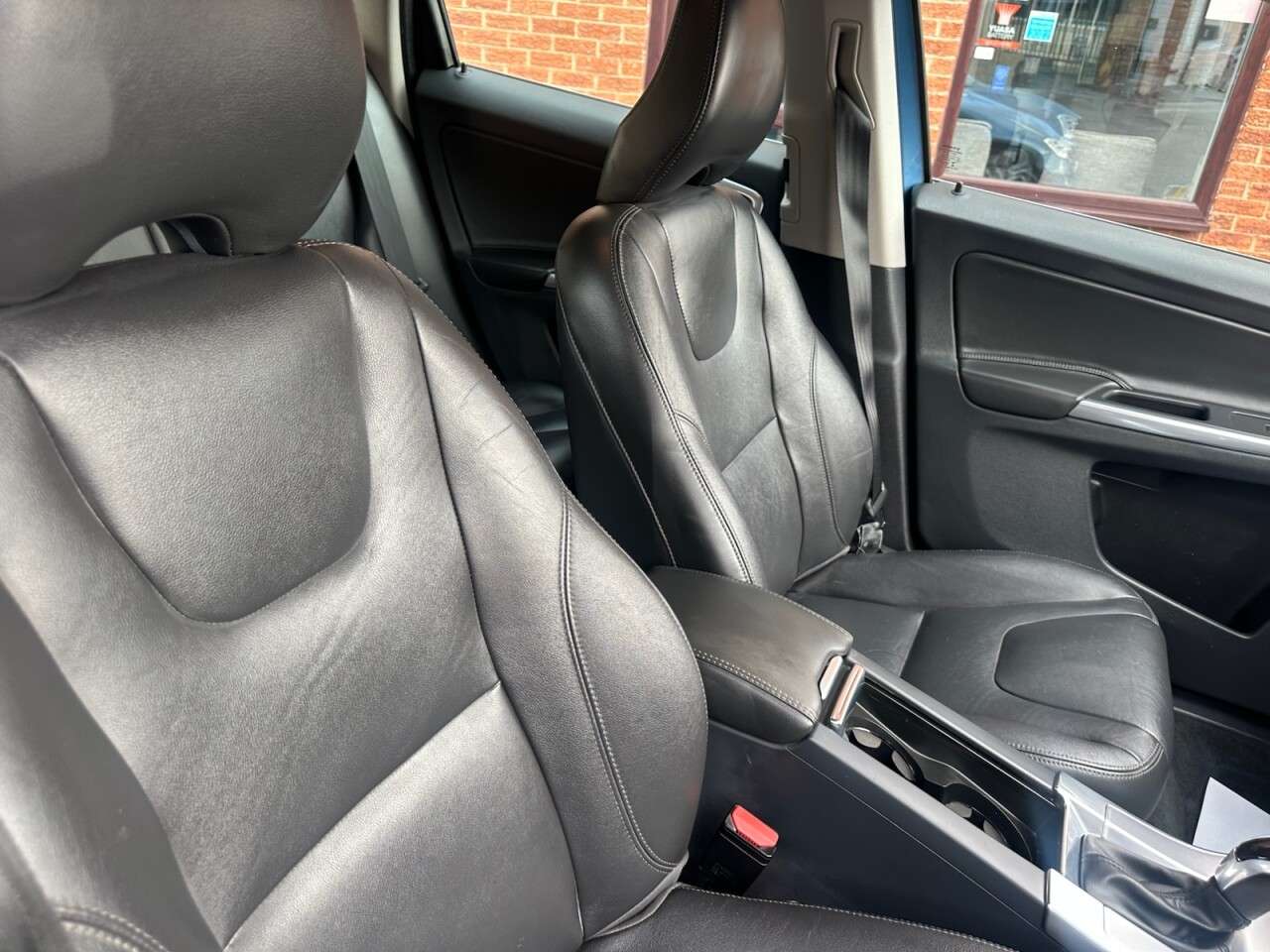 2016 VOLVO XC60 2016 VOLVO XC60