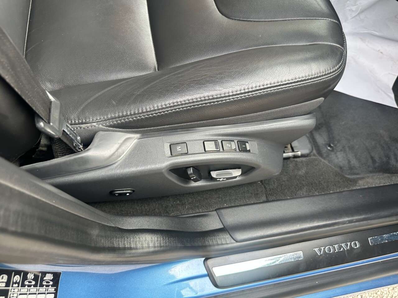 2016 VOLVO XC60 2016 VOLVO XC60