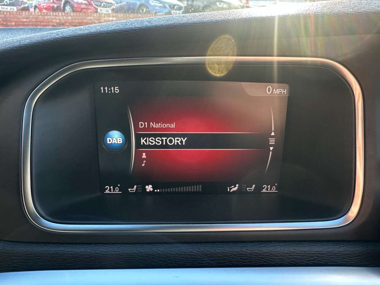 2018 VOLVO V40 2018 VOLVO V40