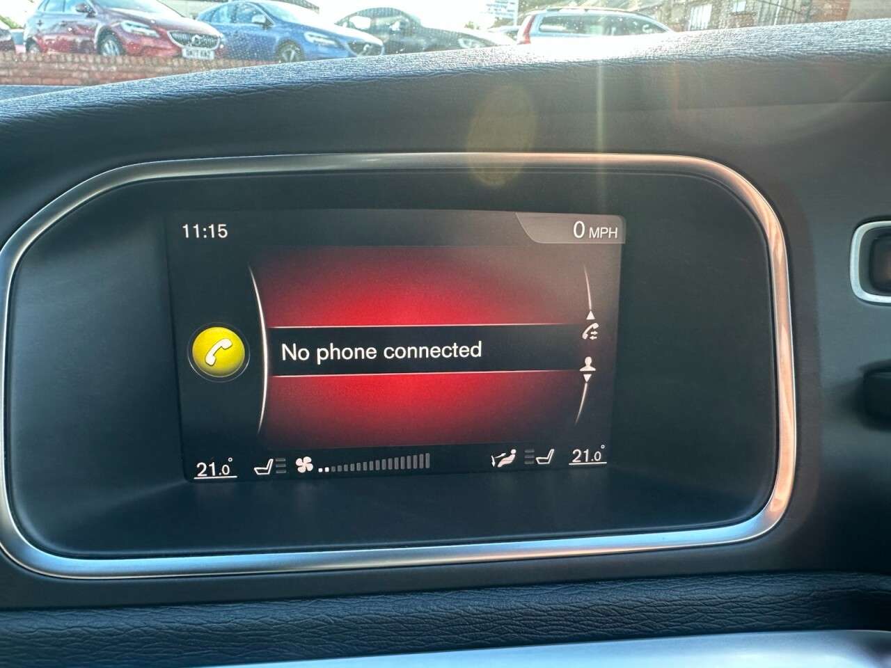 2018 VOLVO V40 2018 VOLVO V40