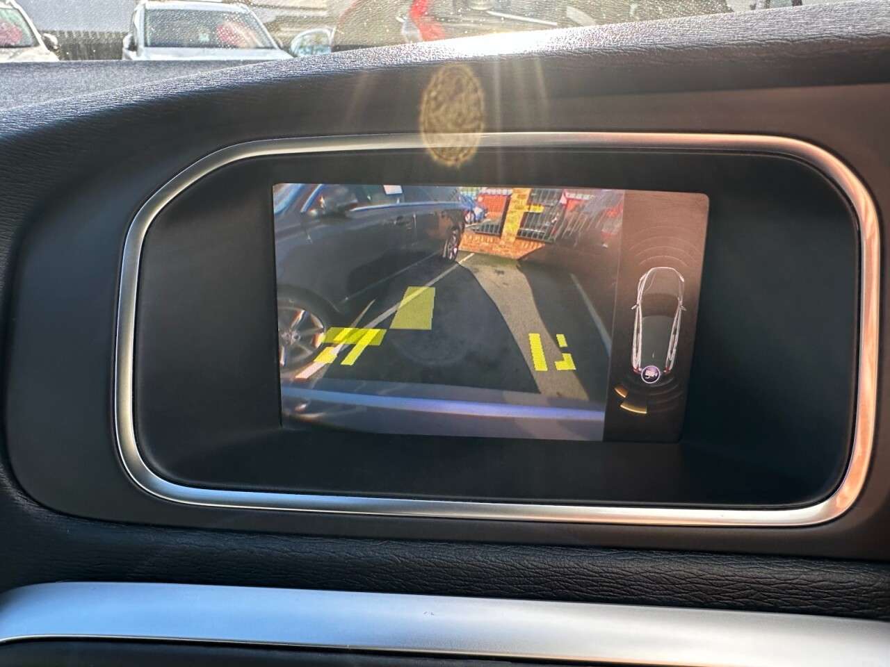 2018 VOLVO V40 2018 VOLVO V40