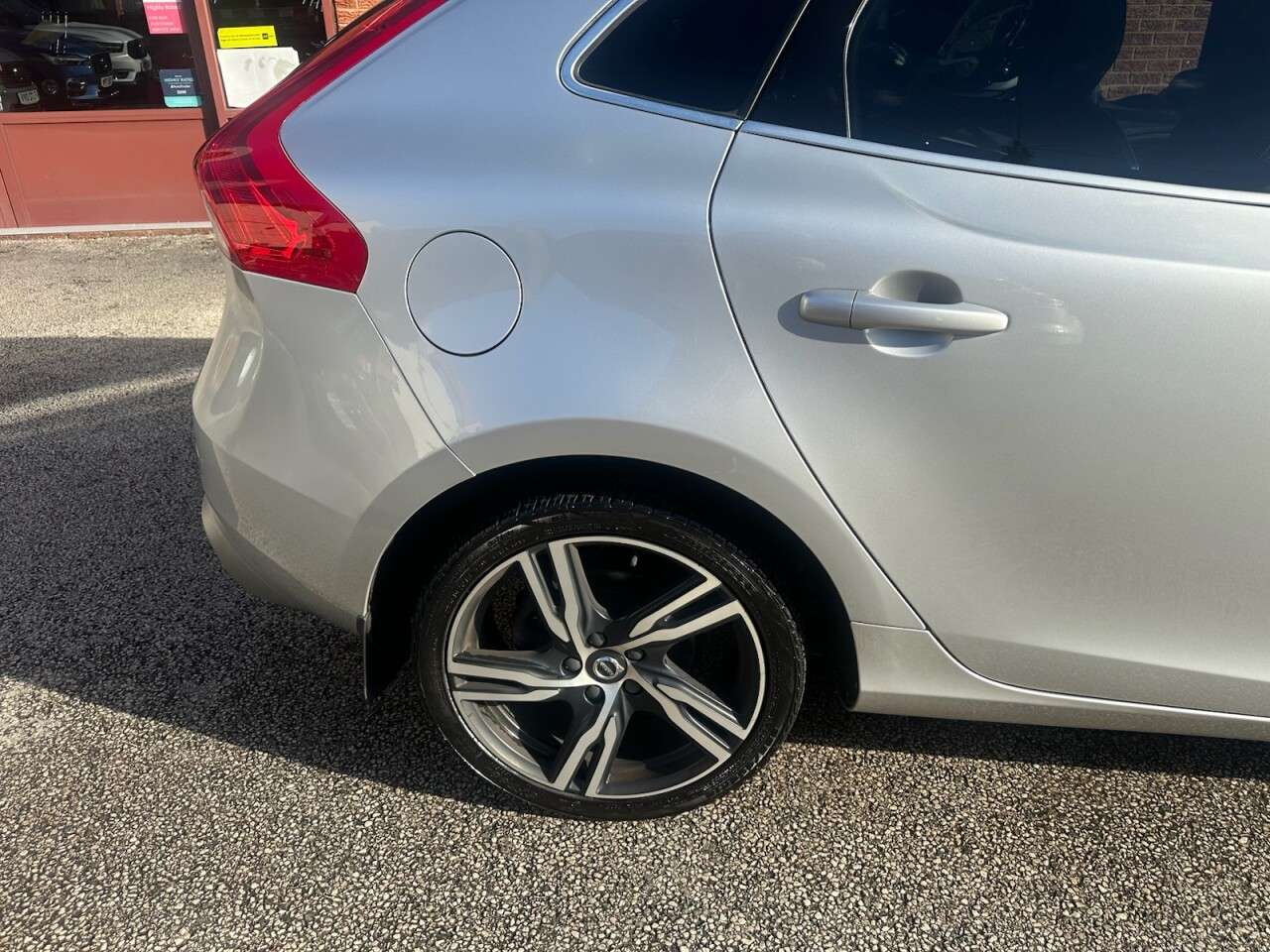 2018 VOLVO V40 2018 VOLVO V40