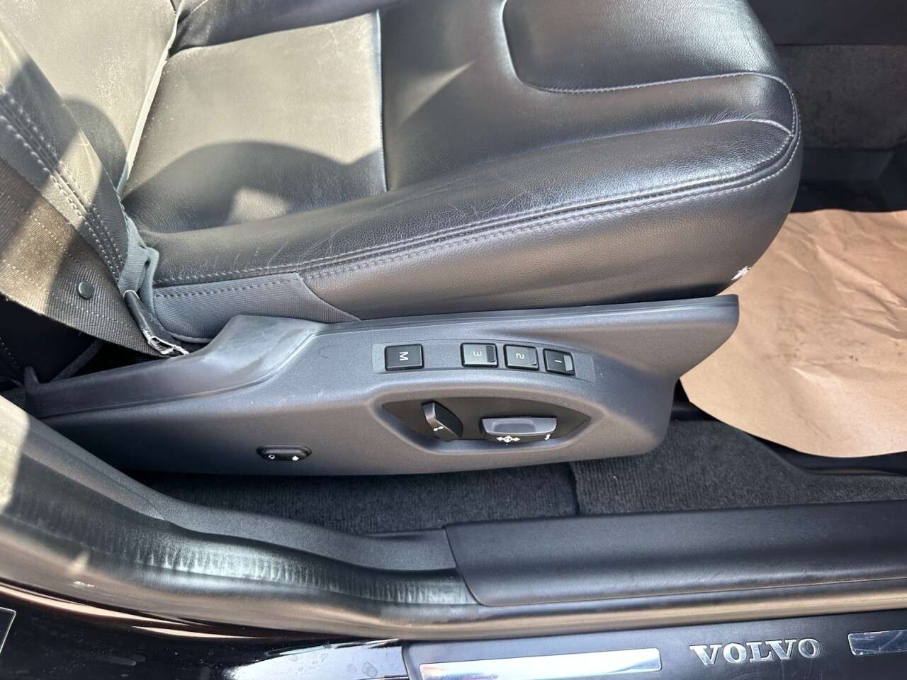 2015 VOLVO XC60 2015 VOLVO XC60