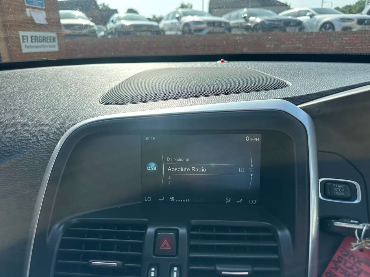 2015 VOLVO XC60 2015 VOLVO XC60