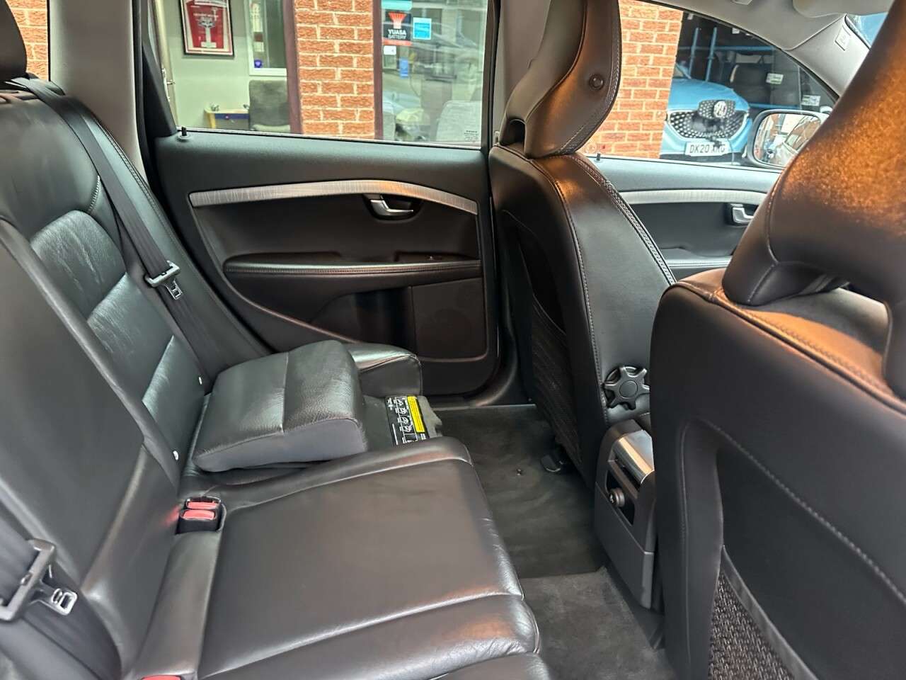 2013 VOLVO XC70 2013 VOLVO XC70