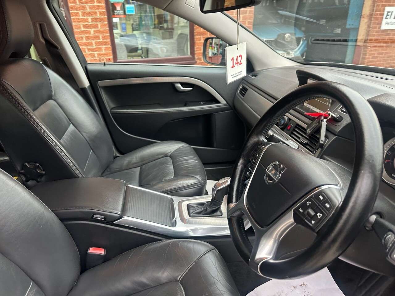 2013 VOLVO XC70 2013 VOLVO XC70