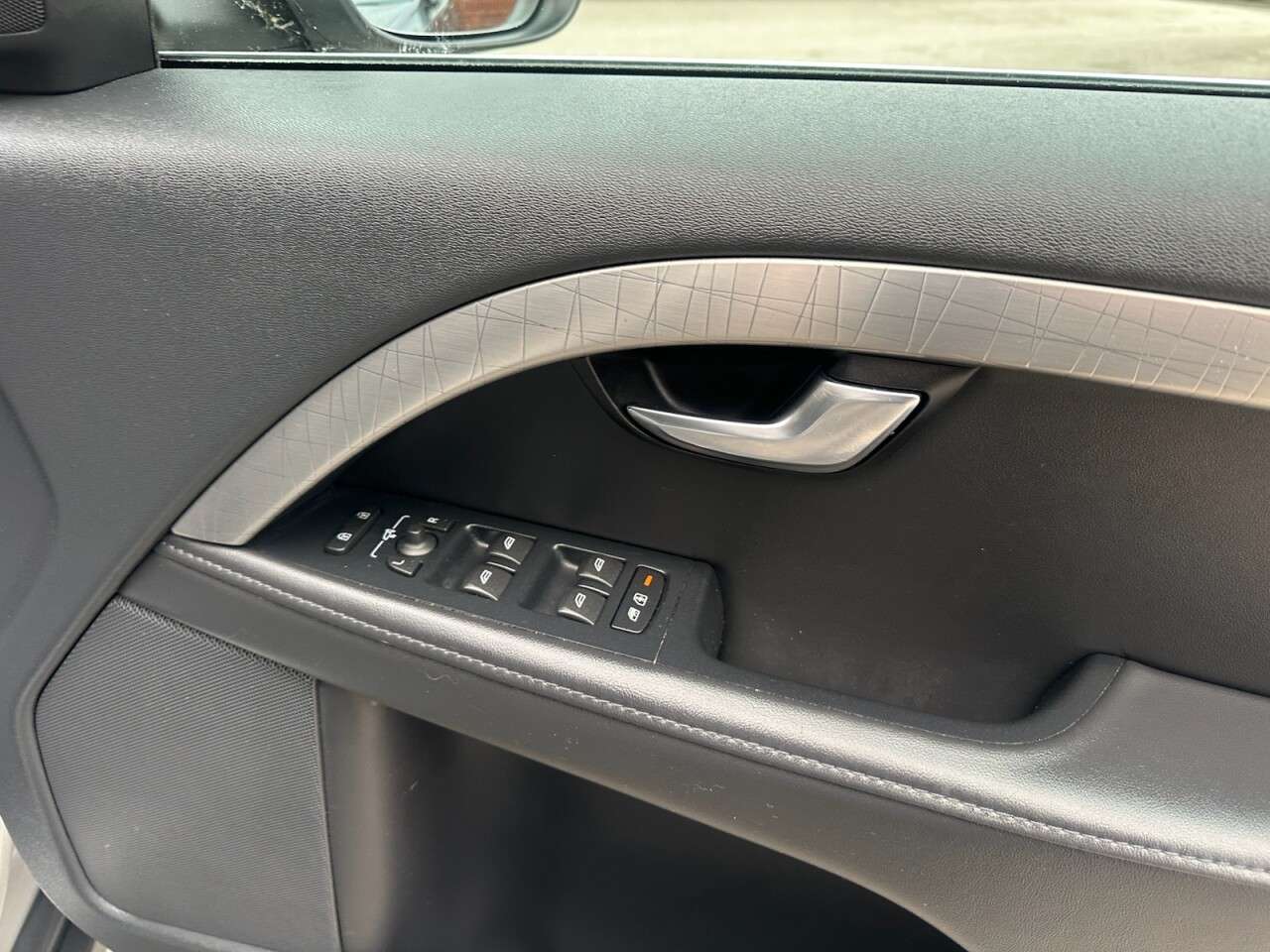 2013 VOLVO XC70 2013 VOLVO XC70