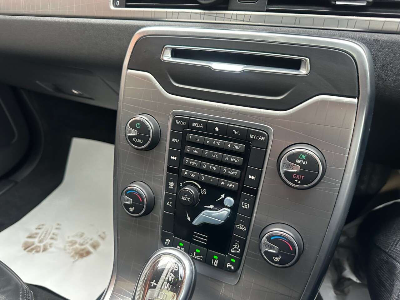 2013 VOLVO XC70 2013 VOLVO XC70