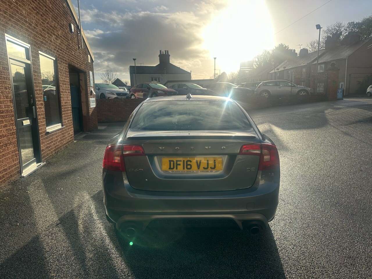 2016 VOLVO S60 2016 VOLVO S60