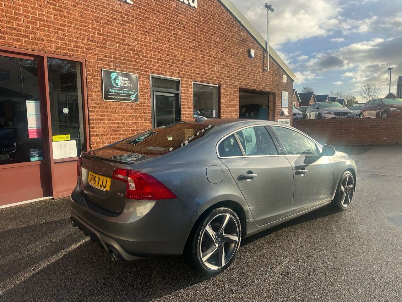 2016 VOLVO S60 2016 VOLVO S60