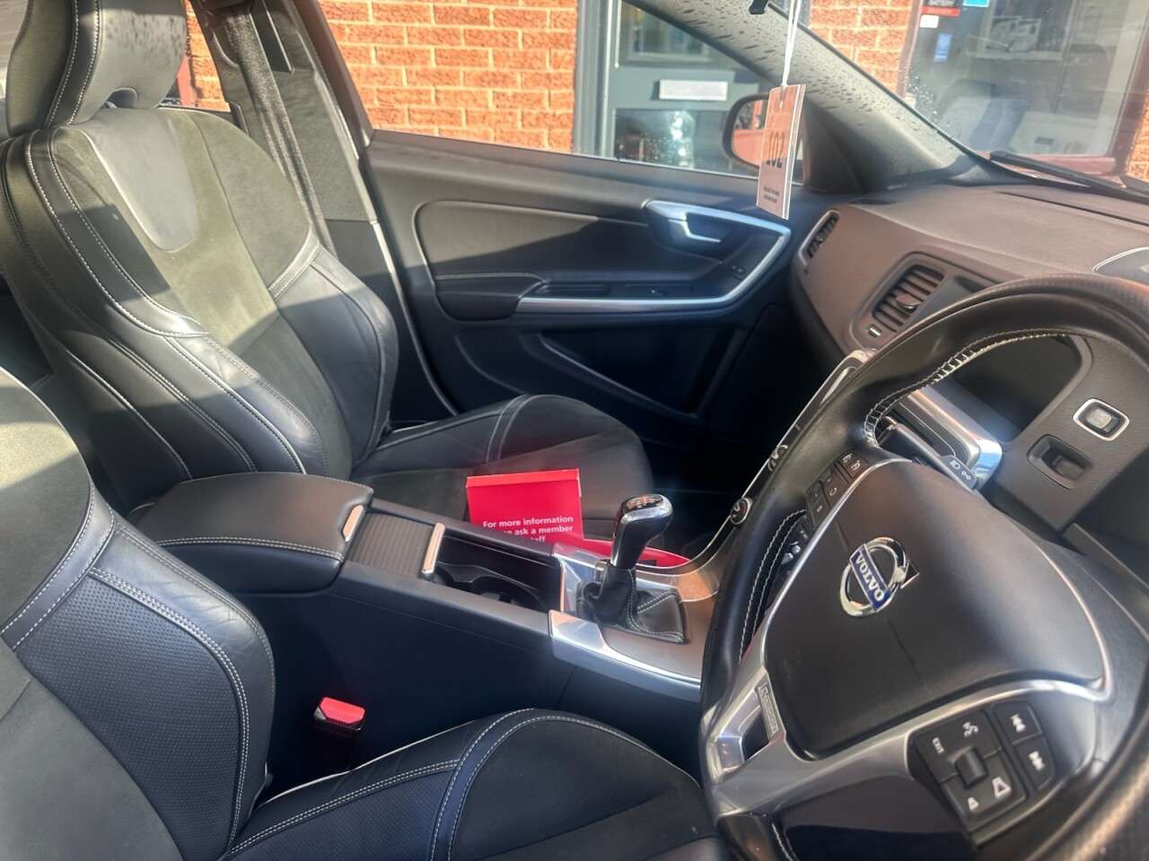 2016 VOLVO S60 2016 VOLVO S60