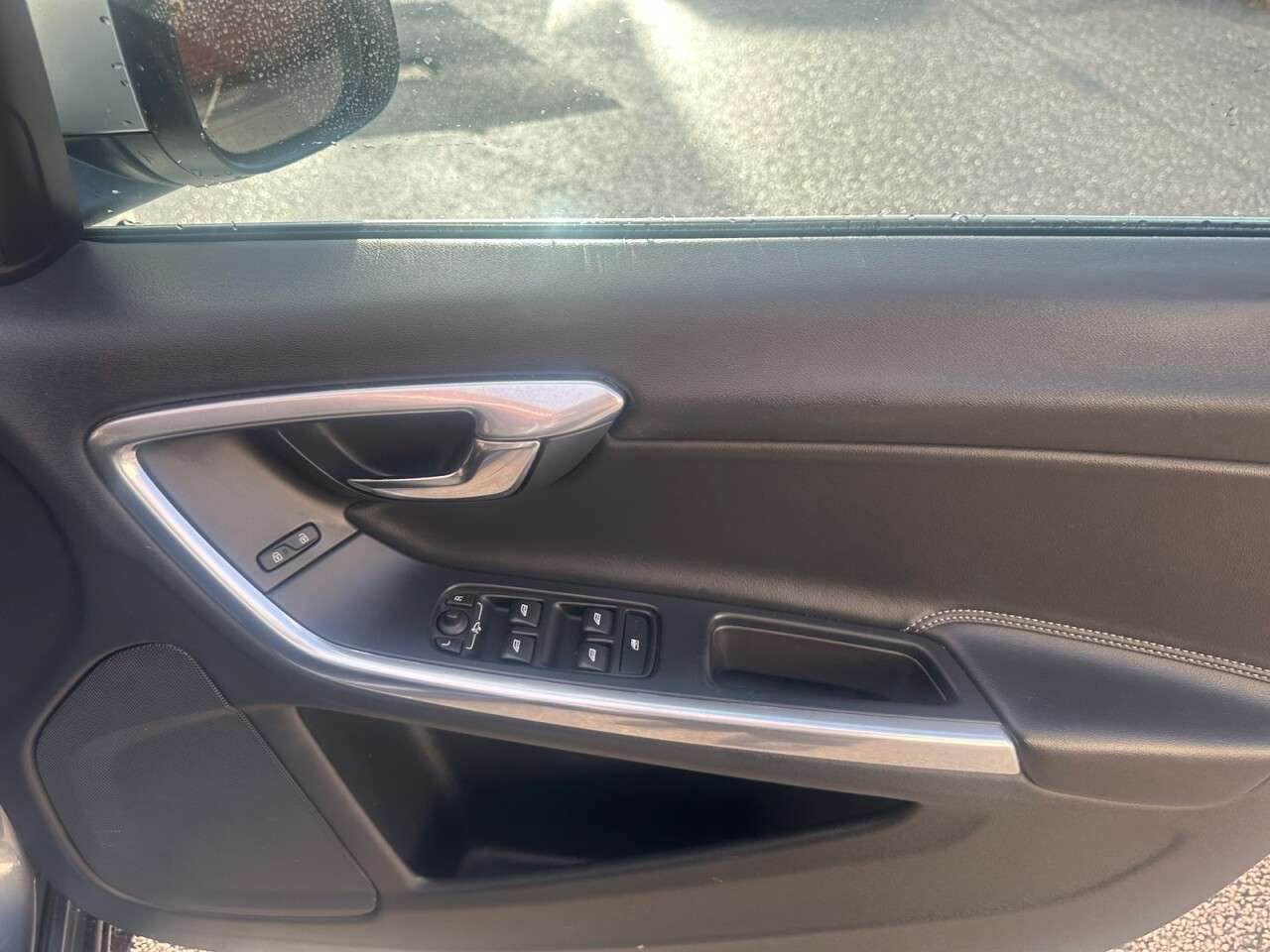 2016 VOLVO S60 2016 VOLVO S60